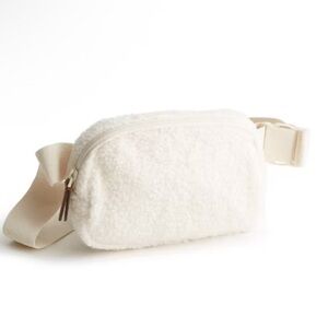 Vera Bradley Women's Antique White Fleece Woodward Small‎ Belt Bag